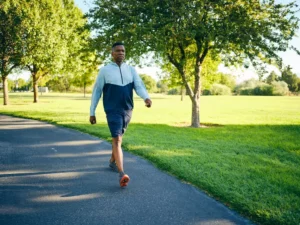 Man exorcising after recovering from treatment for plantar fasciitis